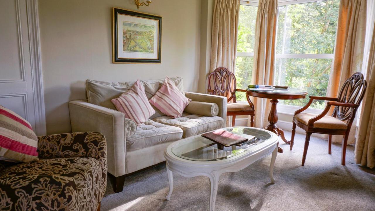 The Lake Country House Hotel & Spa 랸가마치웰즈 외부 사진
